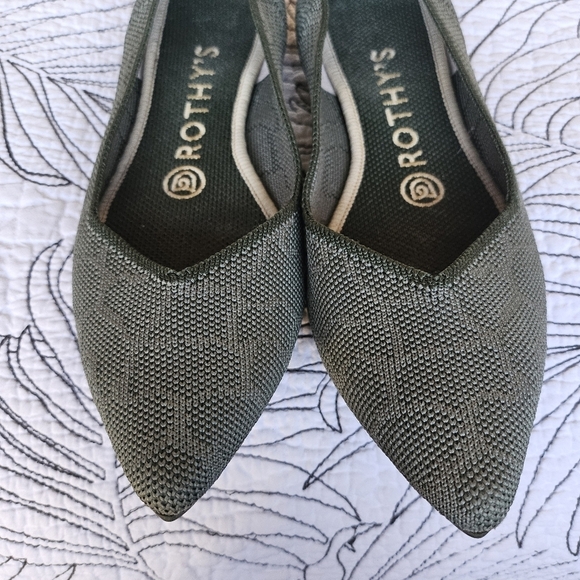 EUC Rothy's The Point Safari Green Giraffe Women’s Size 6.5 - Picture 12 of 16